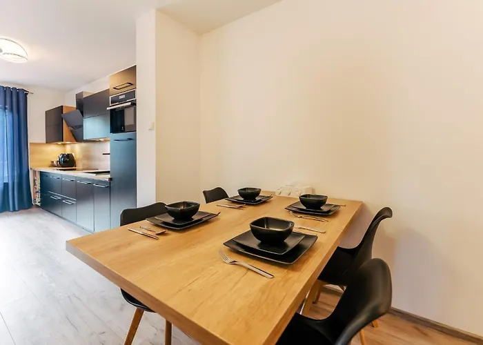 Luksusowy Polanki Park Z Krytym Basenem