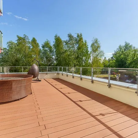 Luksusowy Polanki Park Z Krytym Basenem